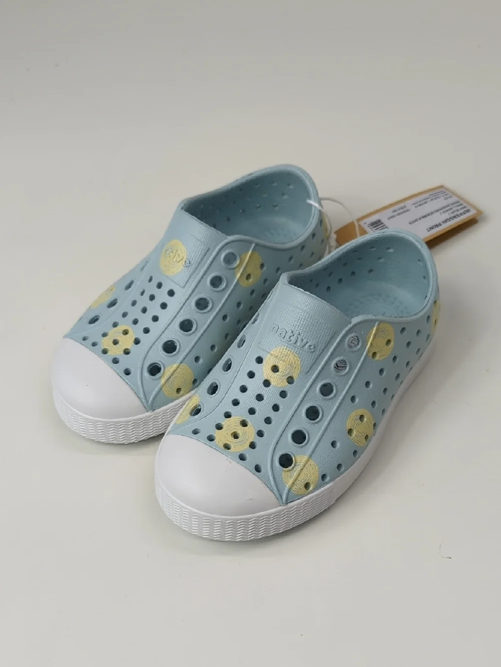 NWT Native Jefferson Shoes in Skip Blue/Gone Bananas Scribble Dots Size C6